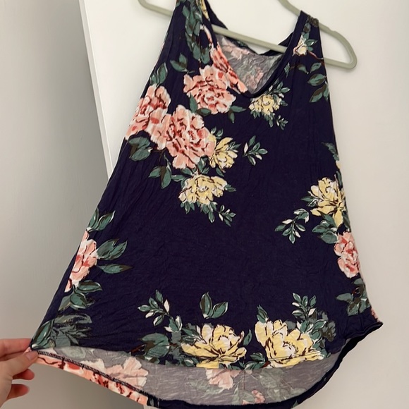 Maurice’s 24/7 Floral Tank navy blue XL - Picture 2 of 3